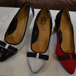 chaussure-relax-escarpin-noir-rouge-marine
